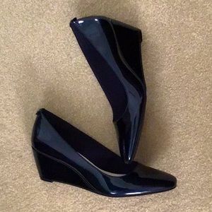 Anne Klein Flex Blue Patent Wedge 8 M New